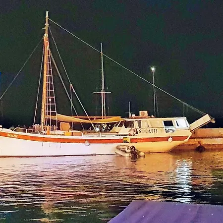 Ship Dolin - With View To Old Town * Zadar
